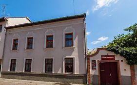 Holdfenyszallas