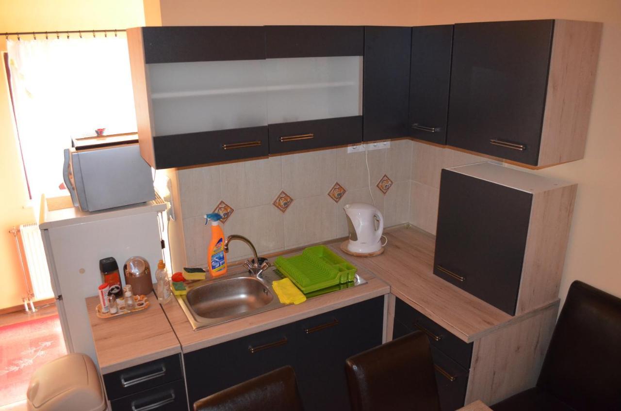 Holdfenyszallas Bed & Breakfast Seghedin Exterior foto