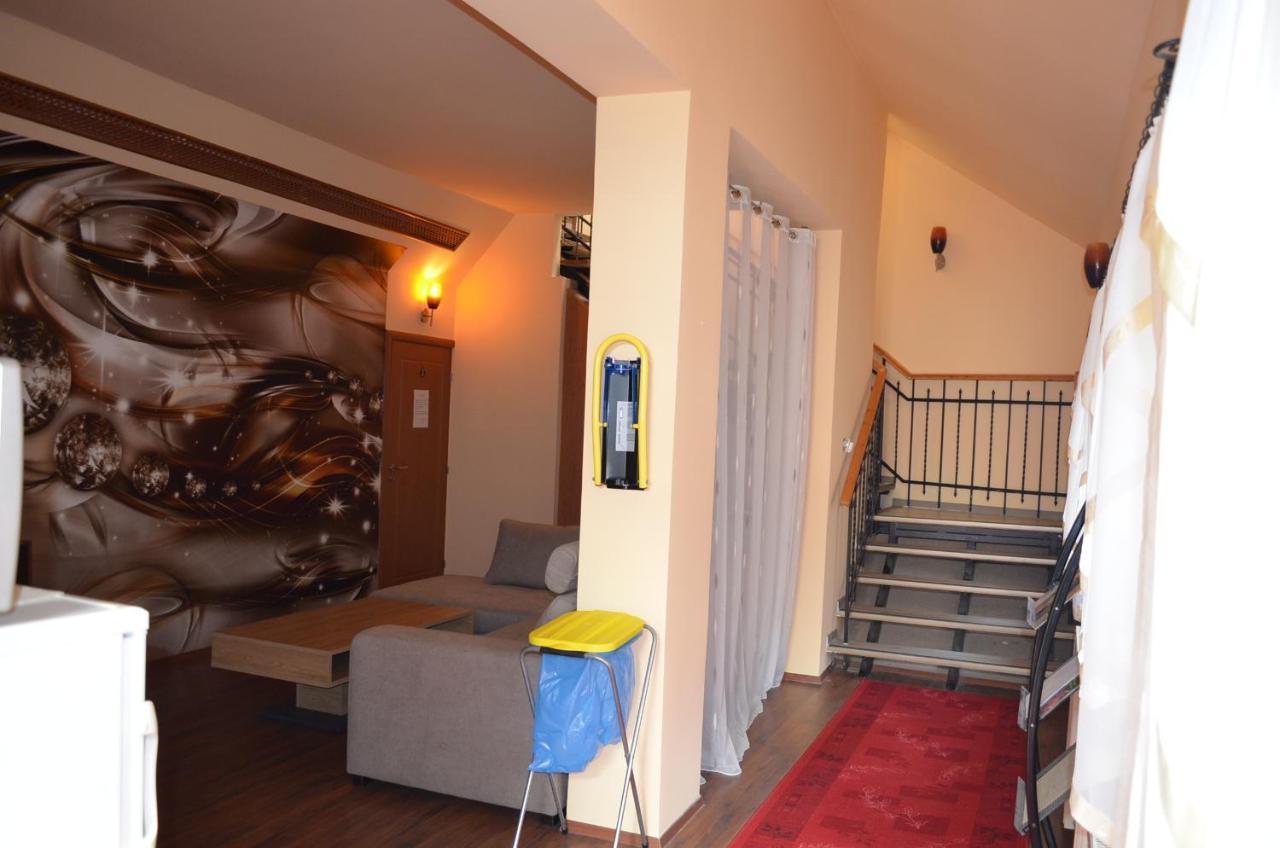 Holdfenyszallas Bed & Breakfast Seghedin Exterior foto
