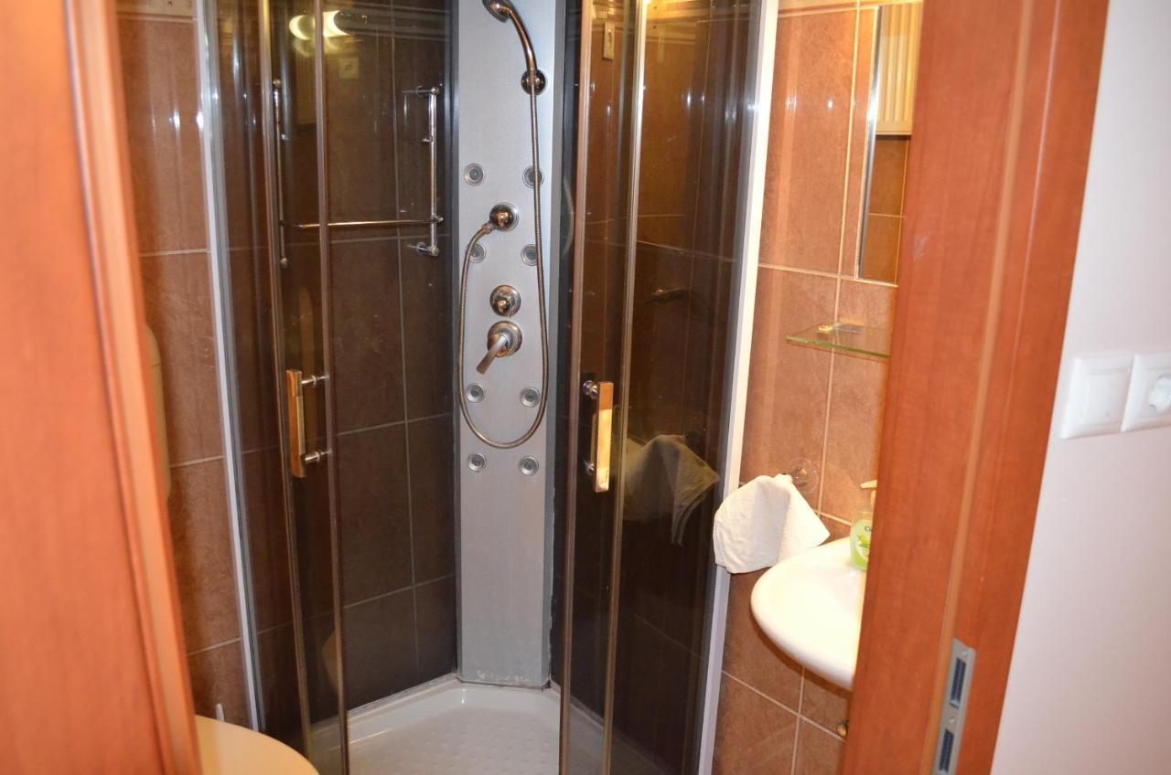Holdfenyszallas Bed & Breakfast Seghedin Exterior foto