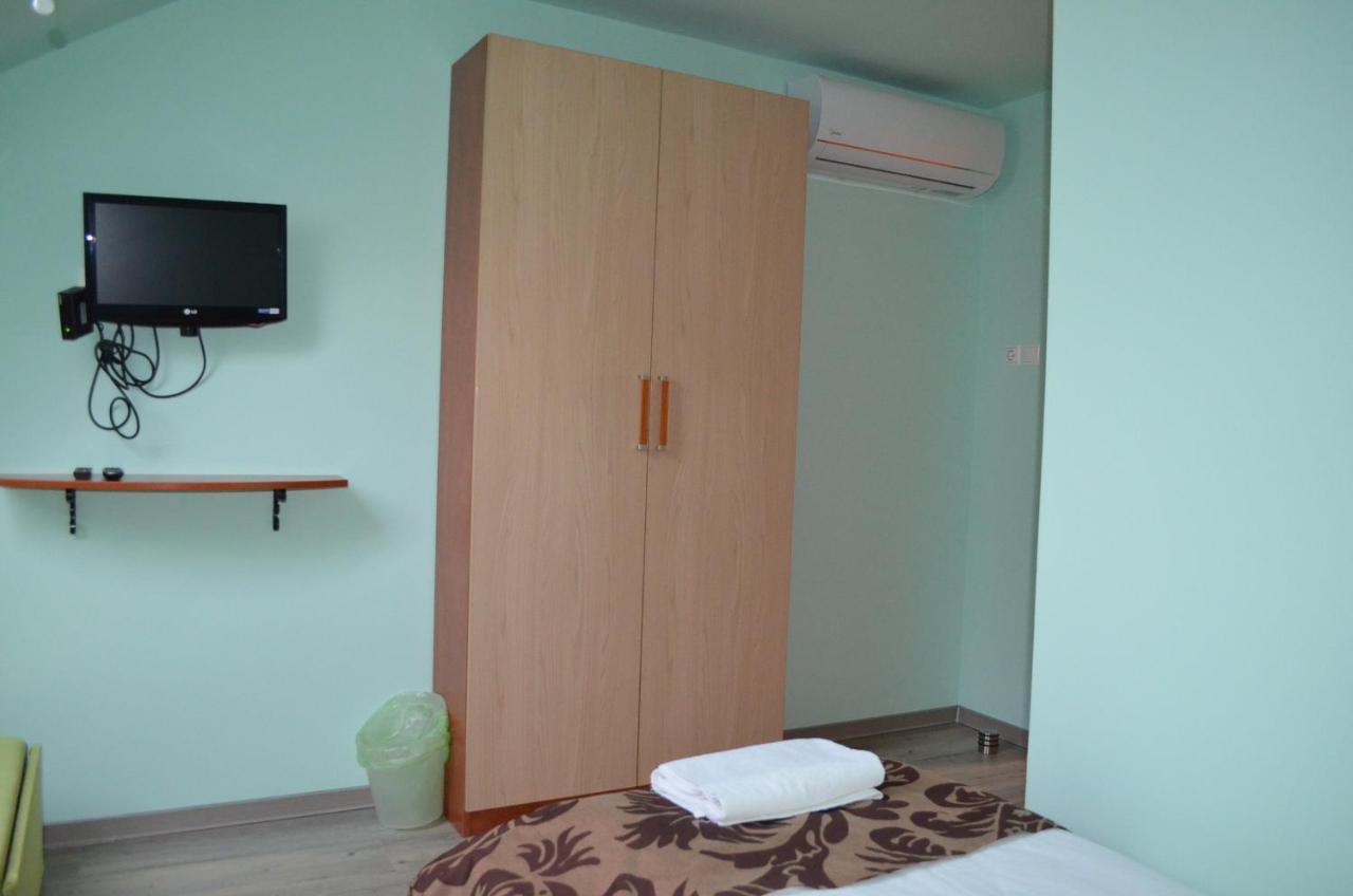 Holdfenyszallas Bed & Breakfast Seghedin Exterior foto