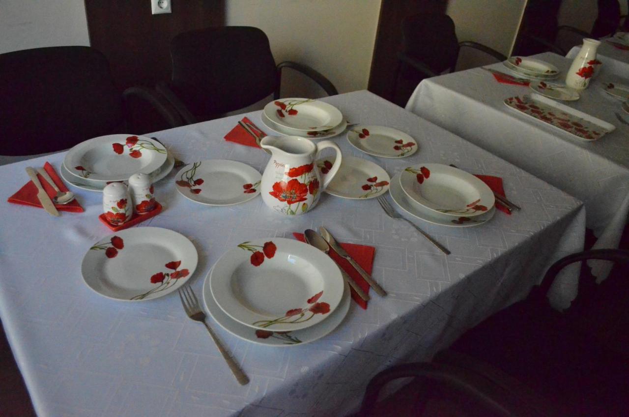 Holdfenyszallas Bed & Breakfast Seghedin Exterior foto
